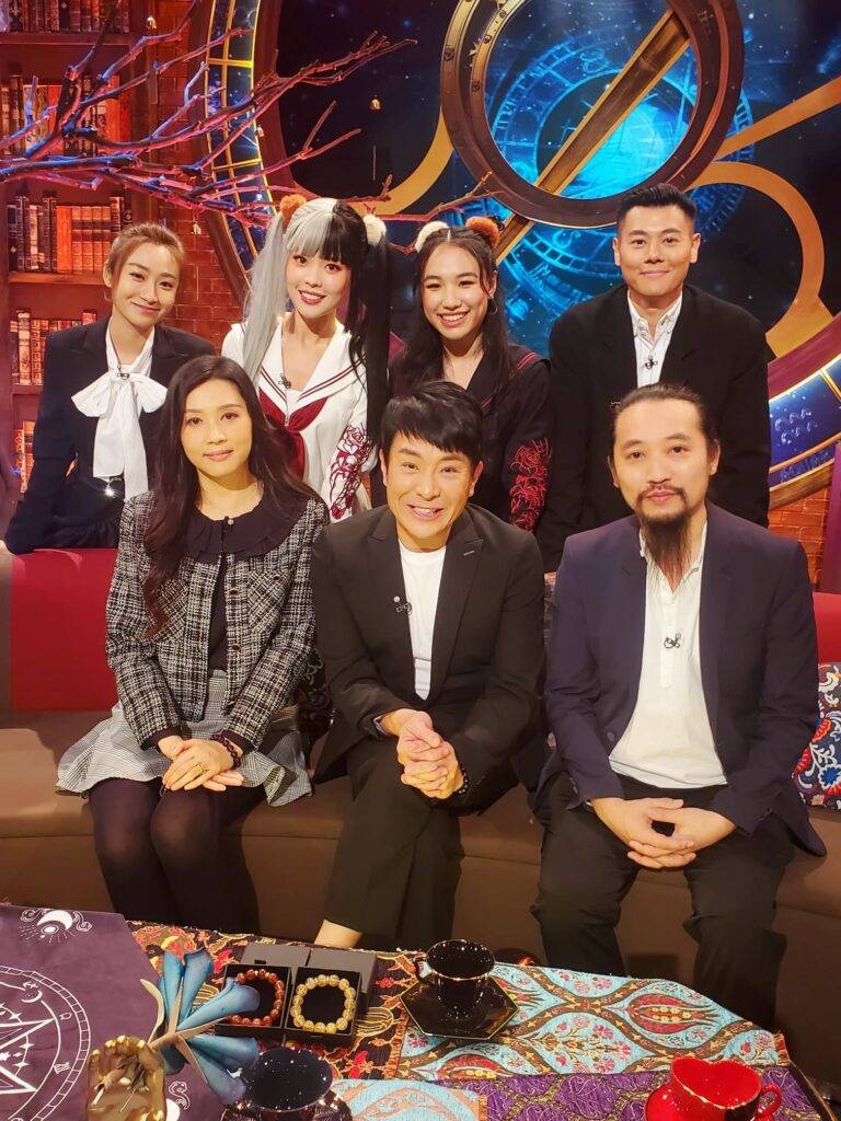 TVB Plus | TVB 無綫電視 | 直播靈接觸梁思浩，陳法齊師傅及裸泳師傅